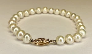 Vintage AU 585 14K Gold Verschluss weiße Zuchtperlen 7" Armband 11,5gr - Bild 1 von 19