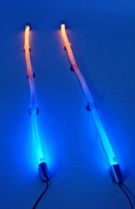 2 x Biegsamer PVC Leuchtkörper Blau Orange Innenraumbeleuchtung mit Schalter - Bild 1 von 1