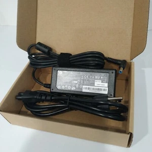 Genuine OEM 45W HP Blue tip AC Adapter Charger 740015-002 741727-001 19.5V 2.31A - Picture 1 of 8