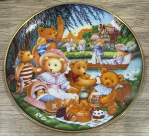 Un picnic de oso de peluche, Carol Lawson, plato de edición limitada - aprox. 21,5 cm - Imagen 1 de 4