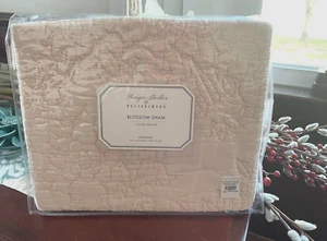 Pottery Barn holiday MONIQUE LHUILLIER BLOSSOM pillow SHAM Disney wedding z - Picture 1 of 11