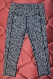 New Womens Cheetah Print Legging Size M - Picture 1 of 4