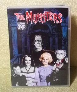 (1-579) "THE MUNSTERS: SEASON ONE" 5-DVD / PRE-WATCHED / 1965 / BLACK & WHITE - Picture 1 of 18