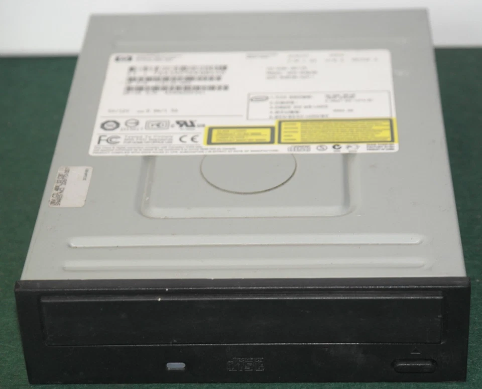 HP GCR-8483B CD-ROM DRIVE IDE PATA ATA ATAPI 5.25'' black working retro - Image 1 of 4