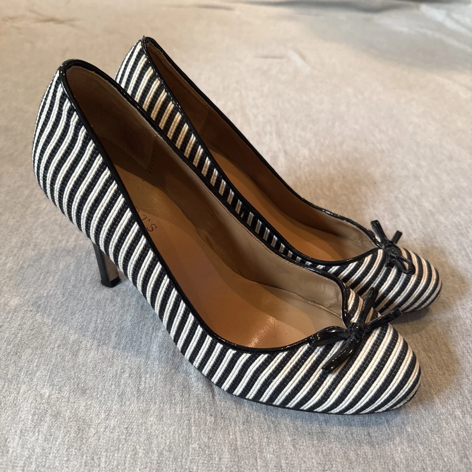 Tacones de cuero a rayas blancas y negras TALBOTS para mujer talla 7 1/2  Foto 1 de 4