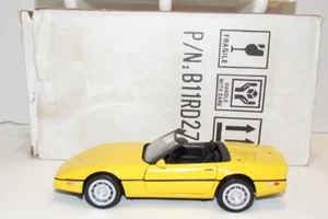Franklin Mint 1986 Chevrolet Corvette Die Cast Model 1:24 scale with Box - Picture 1 of 6