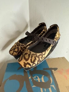 Otbt Gamine Camel Leather Upper Women's Flat Comfy Shoes size US 6 NEW - Picture 1 of 7