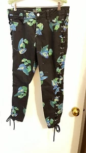 Bold Elements Women’s Curvy Skinny Jeans Black floral Print Size 12 - Picture 1 of 8