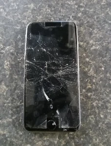 Apple iPhone 6 - 32GB - Space Gray Part's Only - Picture 1 of 2