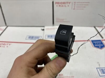 2010 Volkswagen Tiguan кнопка переключателя стекла OEM - 7L6 959 855 B - Изображение 1 из 4