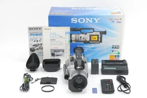 🎦RARE [ Almost unused/Box ] Sony DCR-VX2000 3CCD Digital Camcorder From JAPAN - Picture 1 of 8
