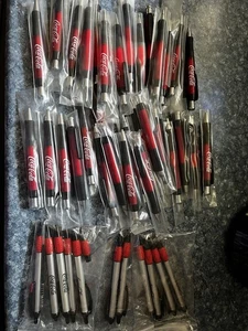 Bolígrafos Coca-Cola vintage -2 estilos-(33 de uno y 11 de otros-total 44 - Imagen 1 de 3