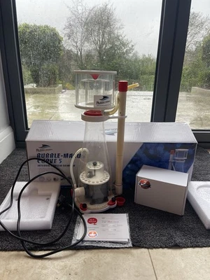 BUBBLE-MAGUS Curve 5 Protein Skimmer for Marine Reef Aquariums - Image 1 of 4