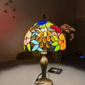 Tiffany Style Art Lamp Stained Glass Shade, Handcrafted Table & Desk Light - Picture 1 of 9