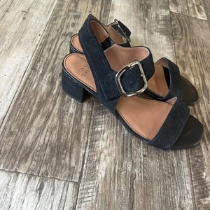 DONALD PLINER Women Neve Black Suede Strap Block Heel Buckle Sandal Size 9.5 M - Picture 1 of 7