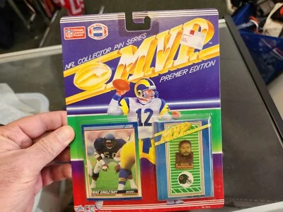 MIKE SINGLETARY CHICAGO BEARS 1990 MVP Collector Pin & Card Ace Novelty NEW - Image 1 of 4
