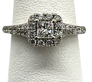 Anello di fidanzamento vintage con diamante simulato taglio principessa da... - Foto 1 di 11