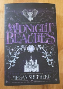 Grim Lovelies #2: Midnight Beauties by Megan Shepherd - Paperback - Imagen 1 de 5