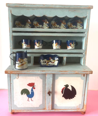 JOUET ANCIEN EN BOIS PEINT DECOR POCHOIR - MOBILIER  POUPEE - DINETTE TOLE LITHO - Photo 1/4