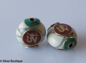 Tibetan white crackle resin Beads Inlay Turquoise Coral OM inscribed Handmade 19 - Bild 1 von 4
