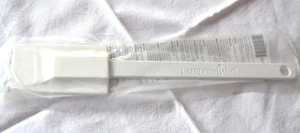 Pampered Chef CLASSIC SCRAPER Flat Wide Scraper + Spatula - Silicone Won't Crack - Picture 1 of 2