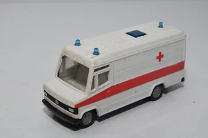 B67 1:55 SIKU 2011 MERCEDES-BENZ 809D VAN BUS AMBULANCE FAIR COND. - Picture 1 of 7