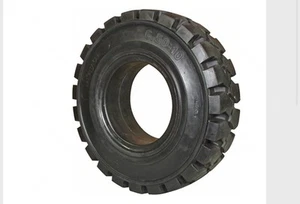 Forklift Tire 6.50-10 Solid Pneumatic Black Traction | - Picture 1 of 4