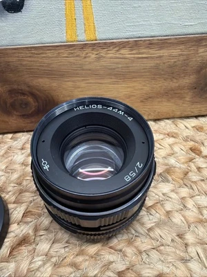 Lente retrato Helios 44m-4 58mm f2 CLA Bokeh DSLR M42 montaje Valdai manual fijo Foto 1 de 4