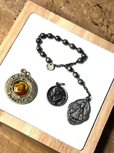 Vintage Religious St. Anthony Medal Pope John Paul II Charm & Beaded Rosary Chai - Picture 1 of 12