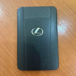 Genuine Lexus Smart Key OEM Used R001YUA1019 14ACY DENSO - Picture 1 of 2
