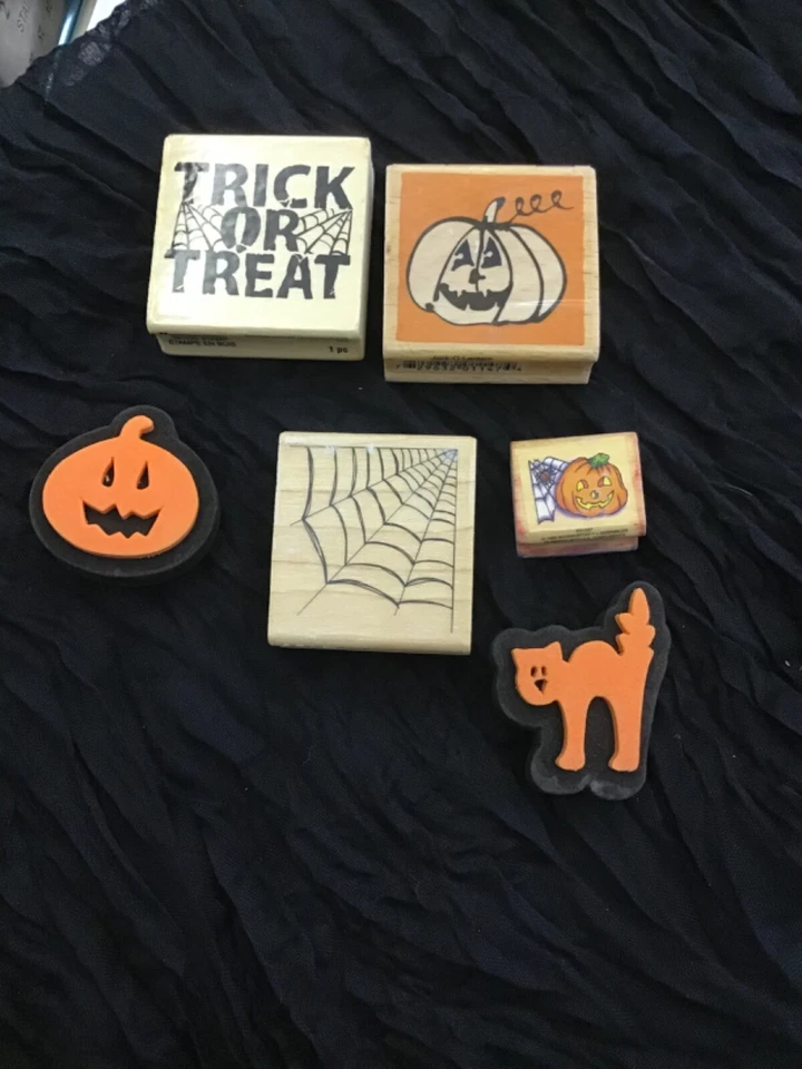 Halloween rubber and foam stamps - Image 1 of 2