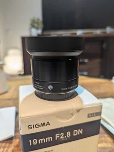 Sigma Art 19mm F2.8 DN Lens Micro 4/3rds Black for Olympus/Panasonic - Picture 1 of 5