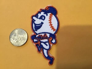 NEW YORK METS Embroidered Vintage Iron On Patch - 2.75" x 1.5 - Picture 1 of 2