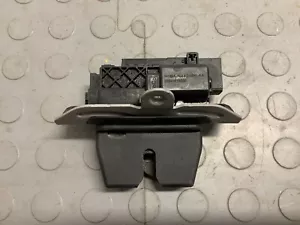 FORD FIESTA MK8 SERRATURA PORTELLONE POSTERIORE H1BB-N442A66-AA 2017-2022 - Foto 1 di 5