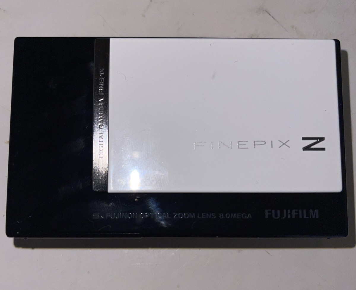 FinePix Z100fdフルセット⭐︎ ホワイト＆ブラック 【公式通販】