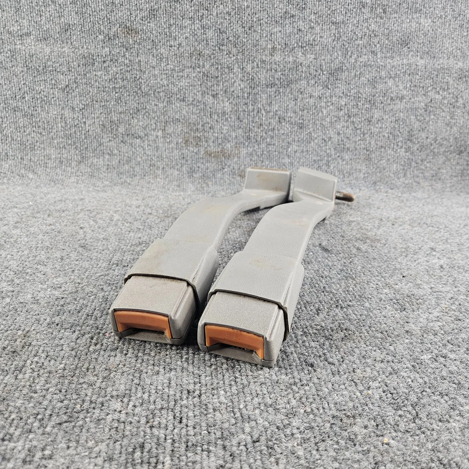 88-99 OBS Chevy GMC C/K 1500 camión canastilla izquierda derecha cinturón de seguridad hebilla gris OEM Foto 1 de 4