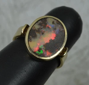 Beautiful Boulder Opal and 9ct Gold Solitaire Ring - Picture 1 of 12