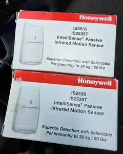 2 Honeywell IS2535 Motion Detectors - White - Picture 1 of 1