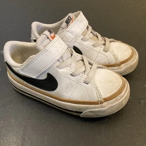 NIKE Zapatillas de Cuero Blanco/Negro/Dorado Niño Pequeño Talla 8C (DA5382-102) - Imagen 1 de 7