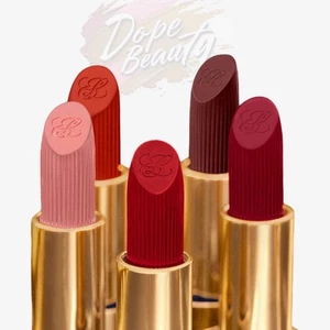Lápiz labial Estée Lauder color puro lápiz labial crema *ELIGE TU TONO* - Imagen 1 de 3
