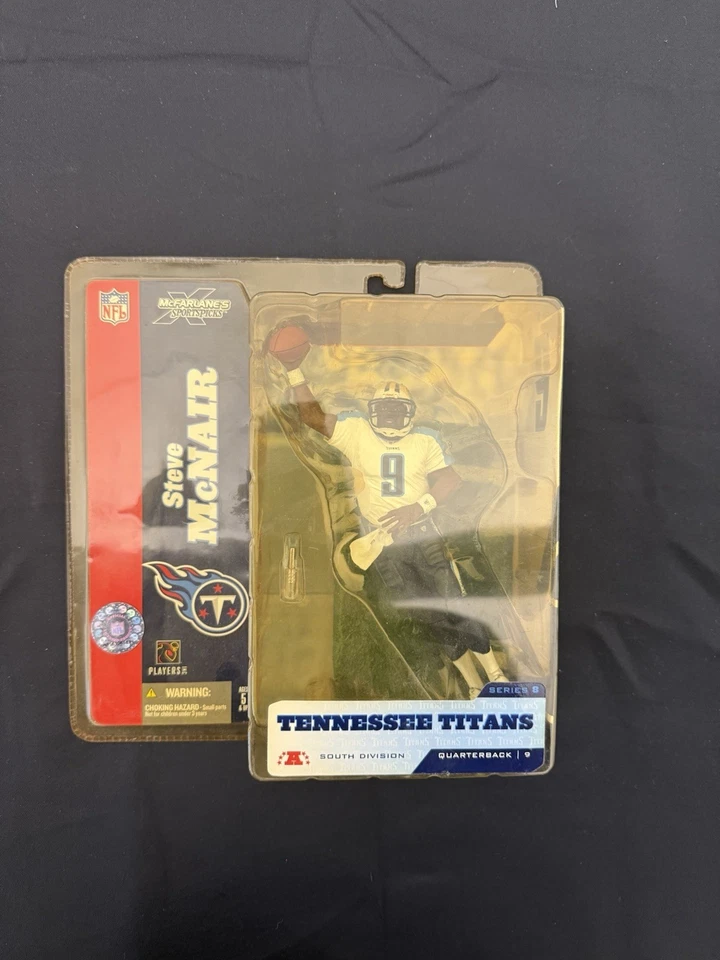 NFL Legends Steve McNair Tennessee Titans Action Figure - Imagem 1 de 1