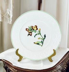 Spode 29367 Copeland #10 Wildflowers Embossed Luncheon Plate SIGNED - Picture 1 of 9
