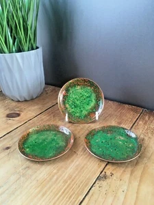 1 SUPERB 60'S MODERNIST ENAMEL GREEN ORANGE TRINKET PIN DISH MINI PLATE VINTAGE - Picture 1 of 9