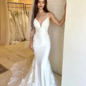 Sexy Mermaid Wedding Dresses V-Neck Spaghetti Strap Lace Apliques Bridal Gowns - Picture 1 of 8
