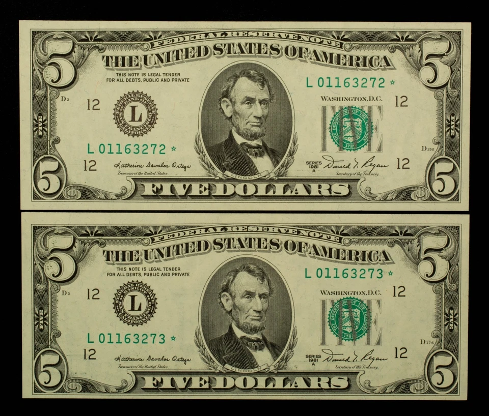 FR 1977-L* $5 1981 A FR Notes US - 2 Consecutive Star Notes - AU++ - SKU-CA1910 - Image 1 of 2