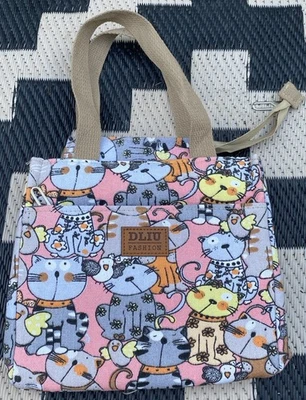 DLIU Fashion Lunch Bag Cat Choice Roomy Pocket Hot Cold Travel Tan Handle New - Image 1 of 4