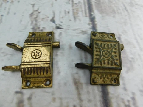 Antique Victorian Cast Brass Cabinet Squeeze Latch Lock No Keepers Lot of 2 Cover