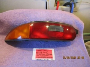 1992-1996 MAZDA MX-3 FACTORY DRIVER TAILLIGHT WIRING SOCLETS BULBS FREE SHIPPIN - Picture 1 of 12