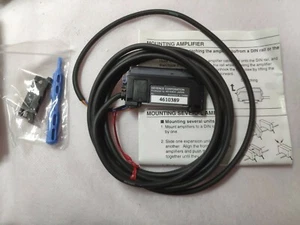 Keyence FS-M1 fiber amplifier FSM1 sensor - Picture 1 of 5