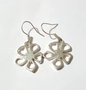 Splendidi orecchini artistici traforati goccia fiori argento massiccio 925 #22173 - Foto 1 di 23
